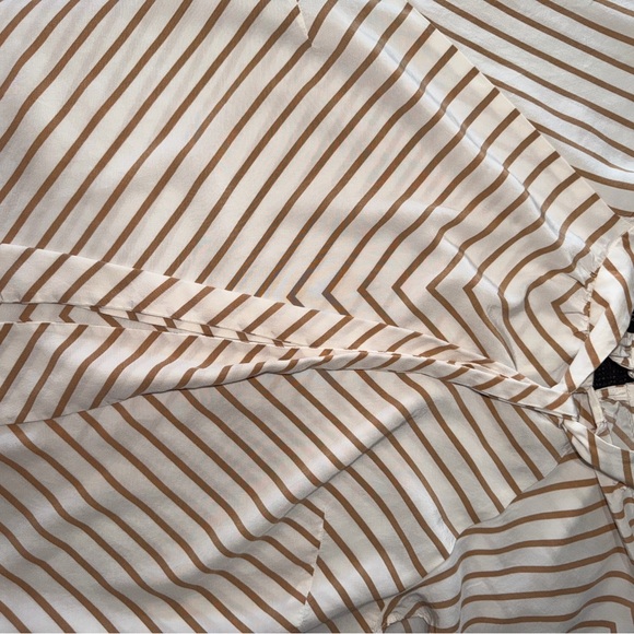 Talbots Cream and Tan Chevron Short Sleeve Blouse - Picture 7 of 7